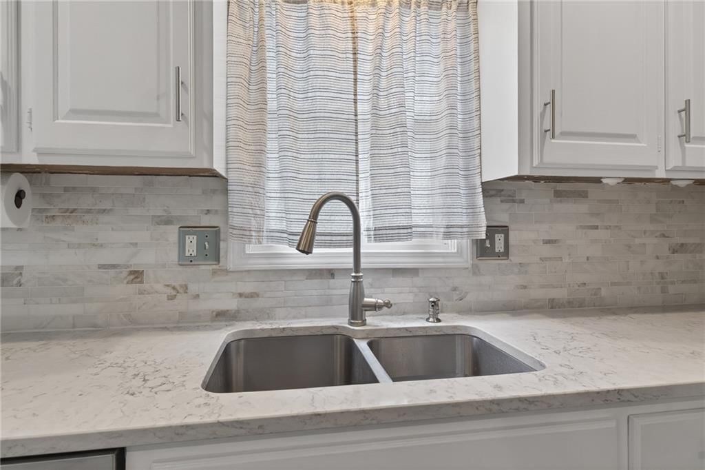 4012 NE 63rd Street — photo 15