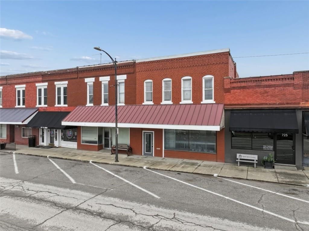 723 S Main Street — photo 3