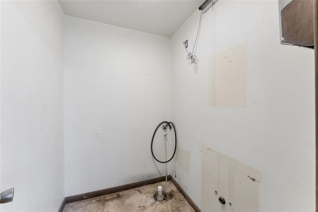 723 S Main Street — photo 31