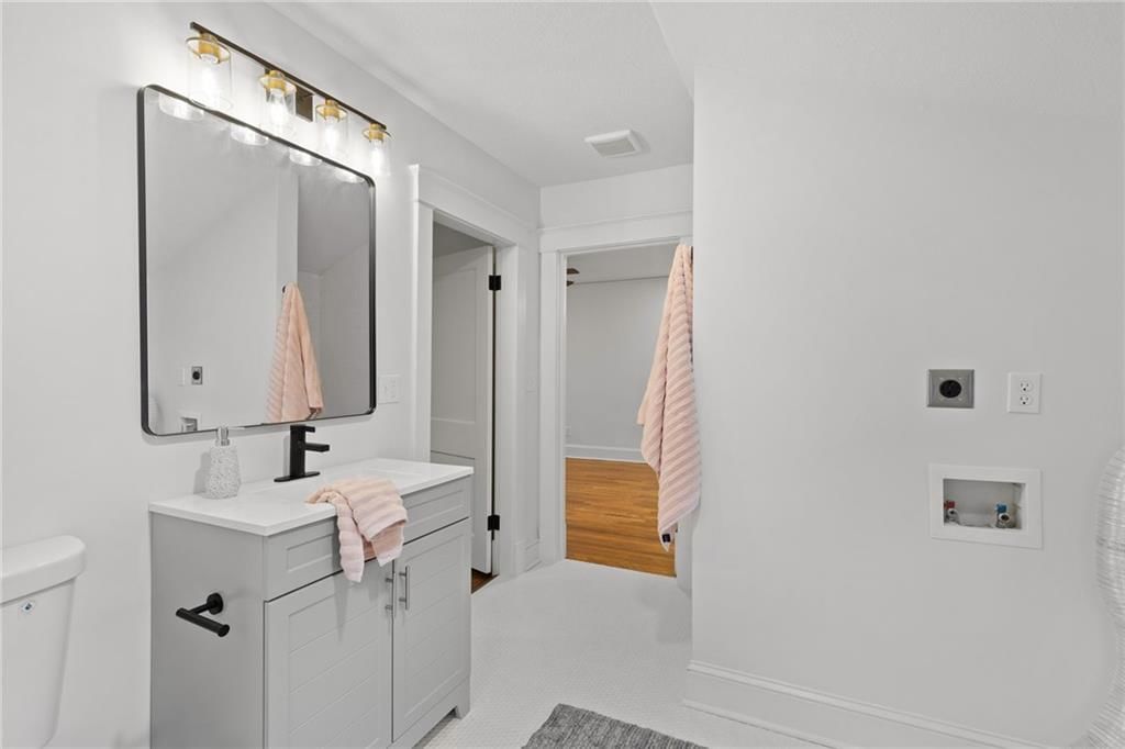 141 W 61st Terrace — photo 22