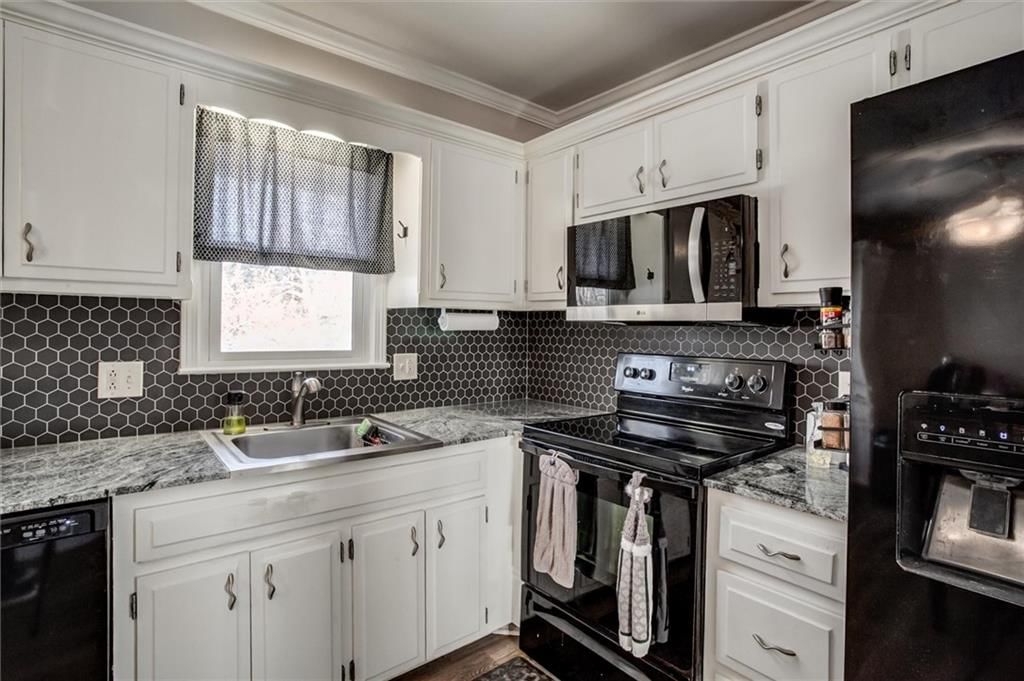 902 LEY Circle — photo 10