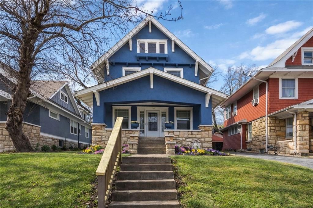136 Lawn Avenue — photo 1