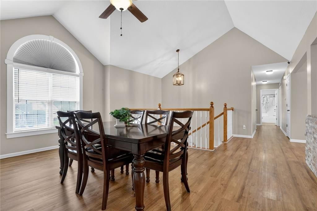530 Holiday Court — photo 5
