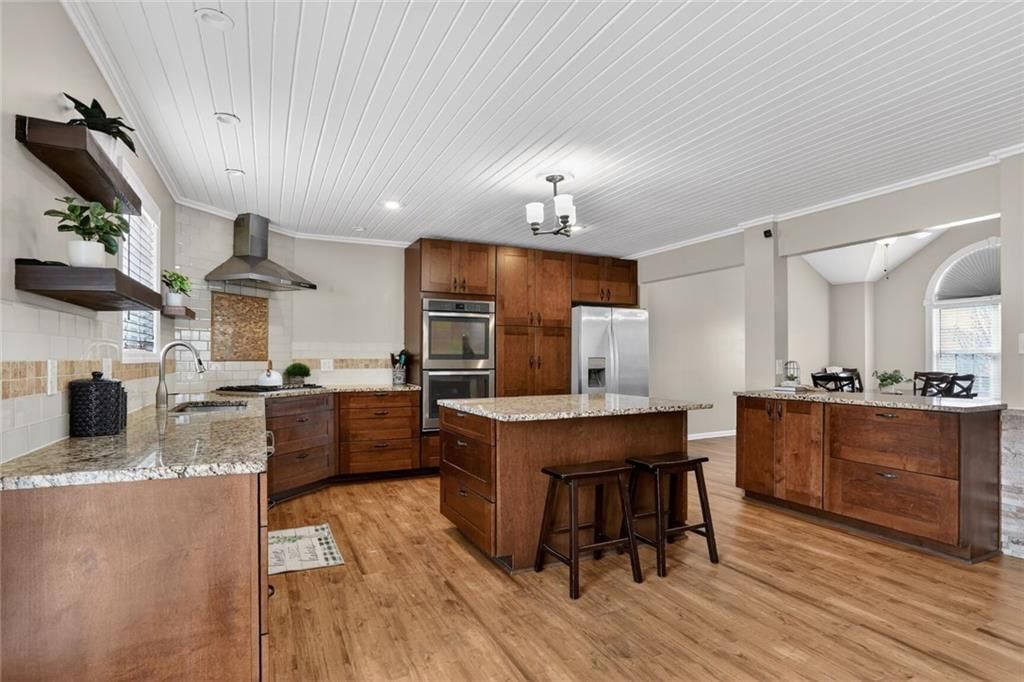 530 Holiday Court — photo 8