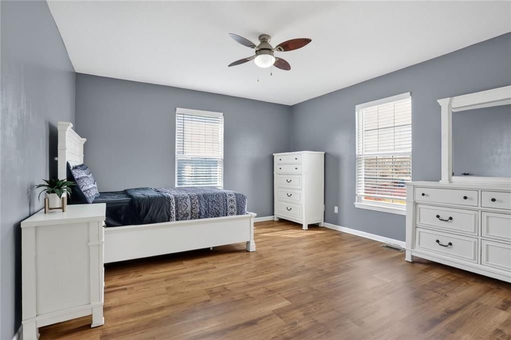 530 Holiday Court — photo 15