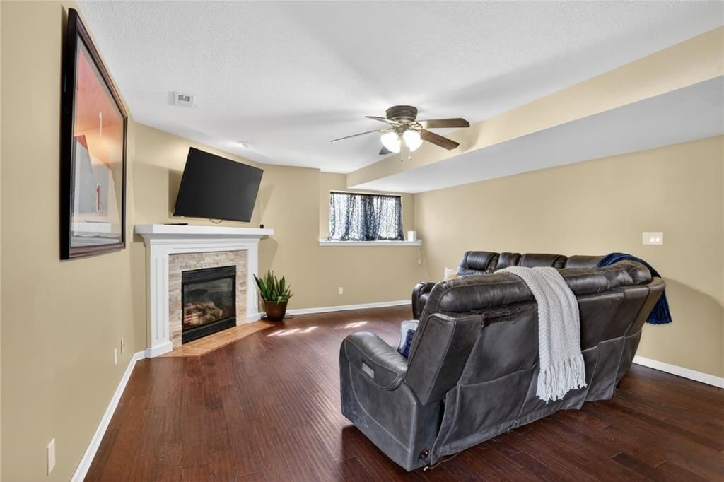 530 Holiday Court — photo 17