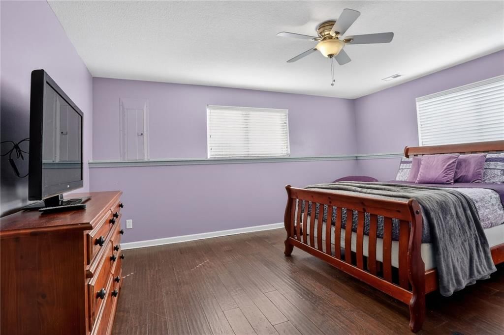 530 Holiday Court — photo 18