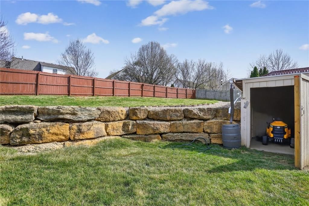 530 Holiday Court — photo 25