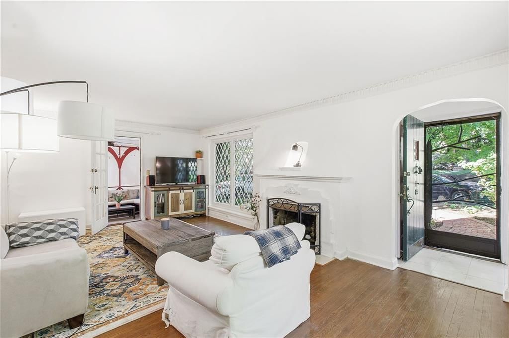 6717 Locust Street — photo 10