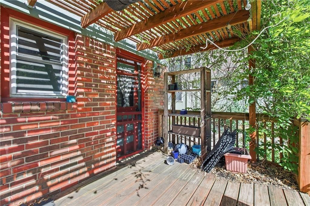 6717 Locust Street — photo 38