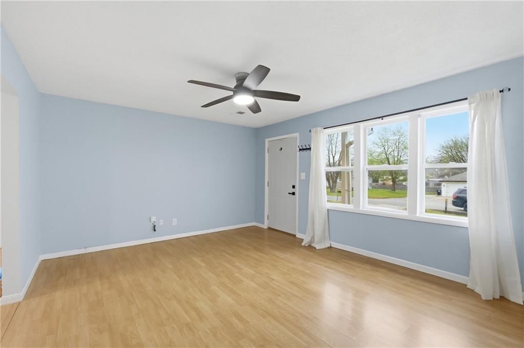17410 Chestnut Drive — photo 2