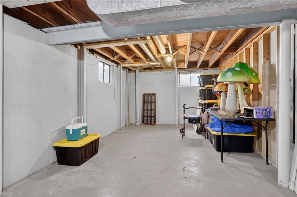125 N PINE Street — photo 19