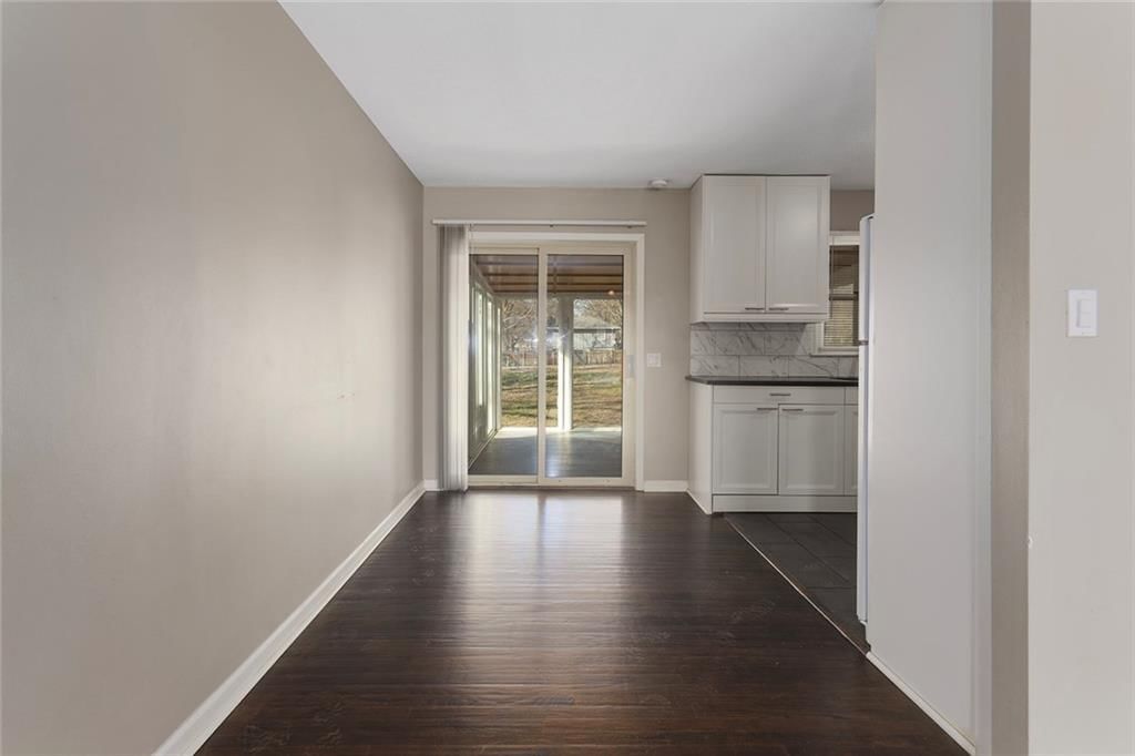 902 SW Lea Drive — photo 5