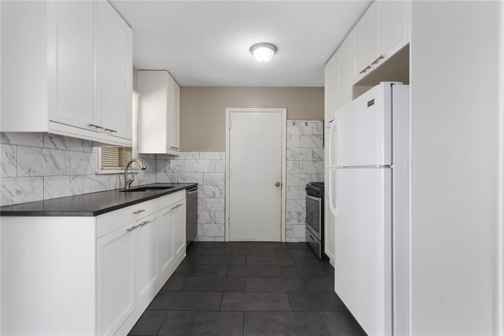 902 SW Lea Drive — photo 6