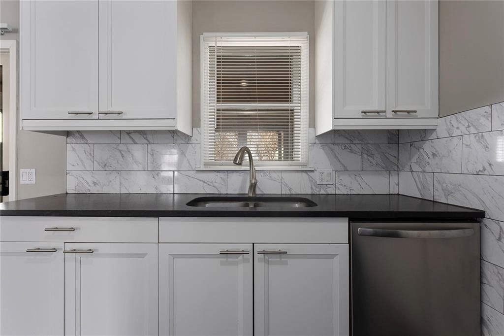 902 SW Lea Drive — photo 7