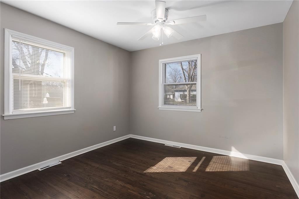 902 SW Lea Drive — photo 9