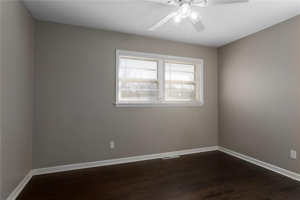 902 SW Lea Drive — photo 14
