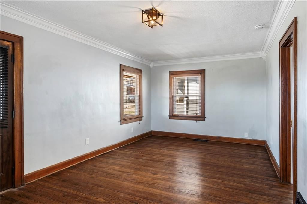 347 Lawn Avenue — photo 8