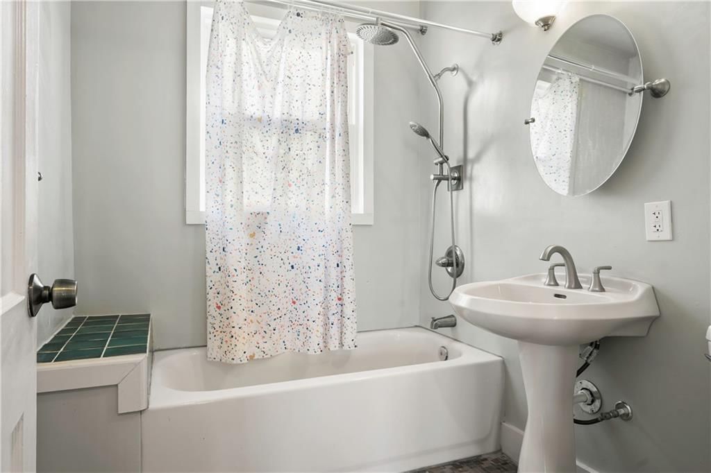 347 Lawn Avenue — photo 18