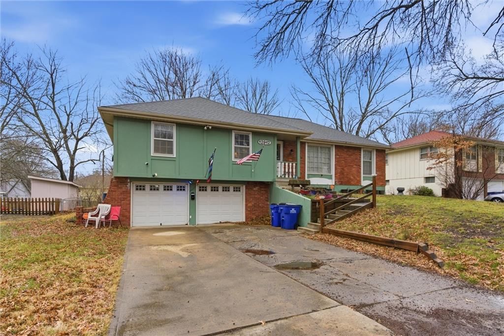 12912 Sycamore Avenue — photo 3