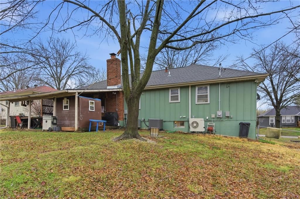 12912 Sycamore Avenue — photo 25