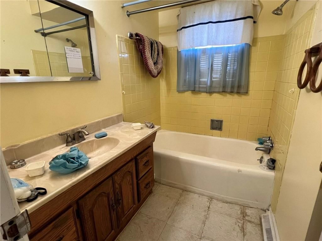 9504 E 77th Street — photo 21