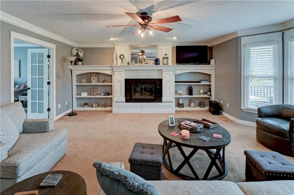 2233 NE Waterfield Lane — photo 9