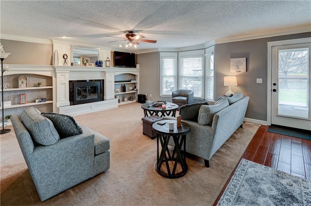 2233 NE Waterfield Lane — photo 10