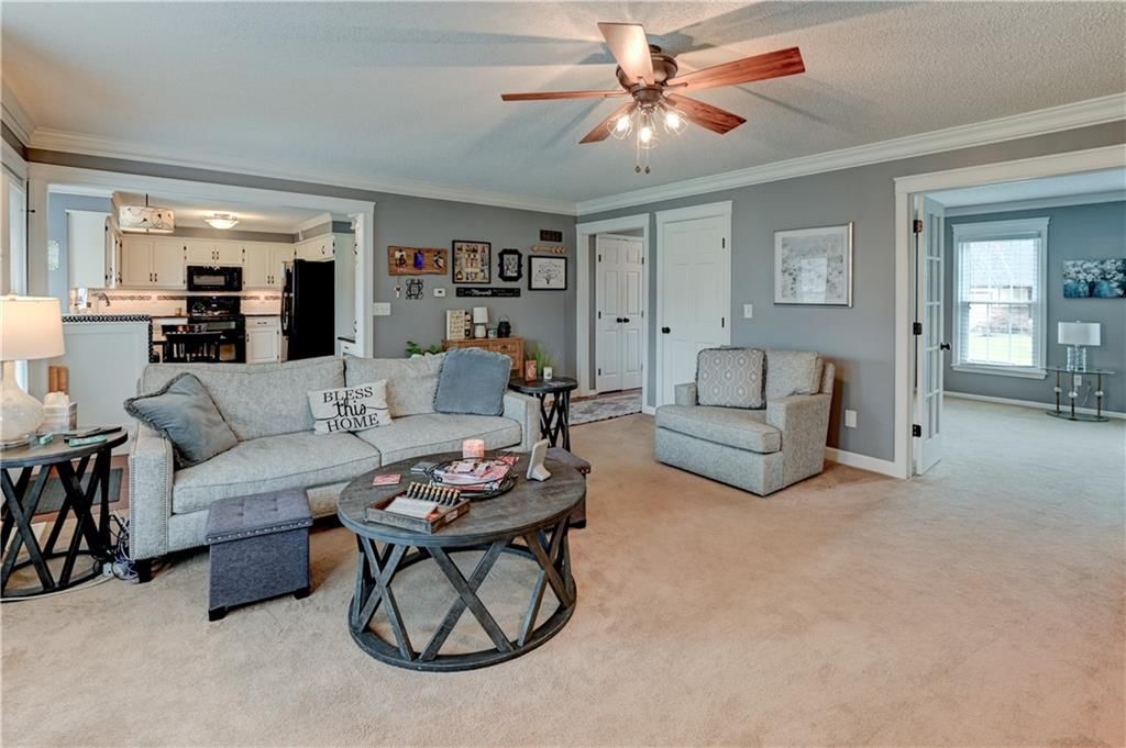 2233 NE Waterfield Lane — photo 12