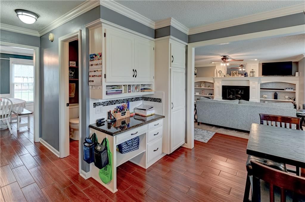 2233 NE Waterfield Lane — photo 17