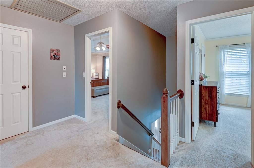 2233 NE Waterfield Lane — photo 26