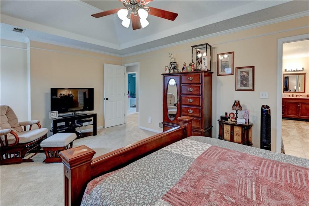 2233 NE Waterfield Lane — photo 29