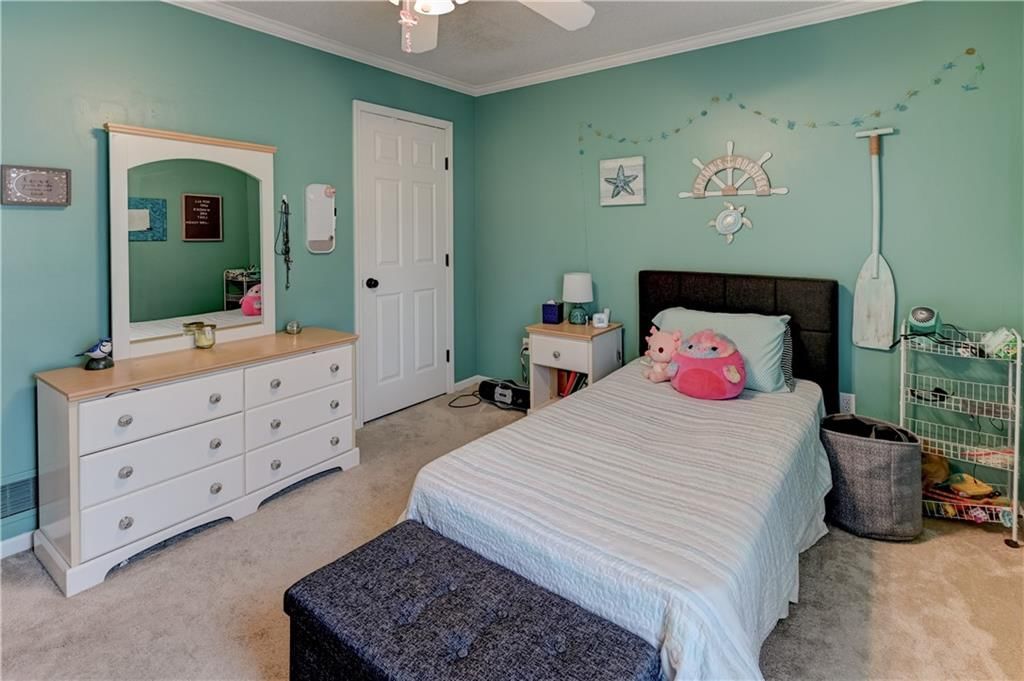 2233 NE Waterfield Lane — photo 38