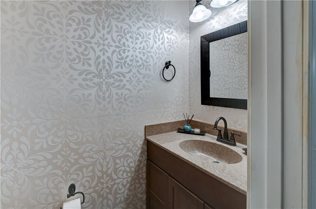 2233 NE Waterfield Lane — photo 42