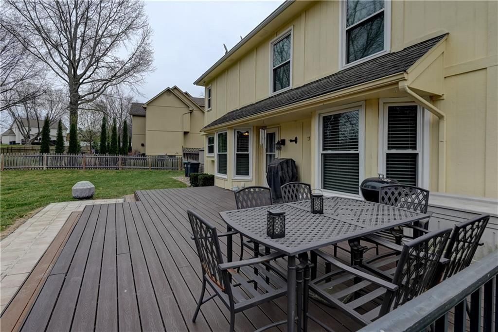 2233 NE Waterfield Lane — photo 44