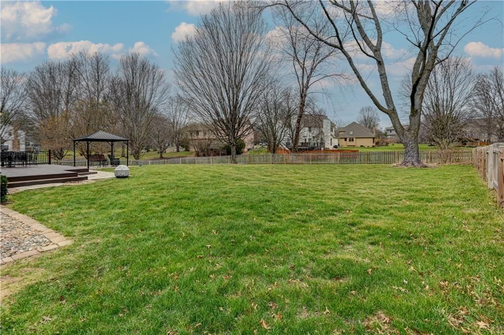 2233 NE Waterfield Lane — photo 49