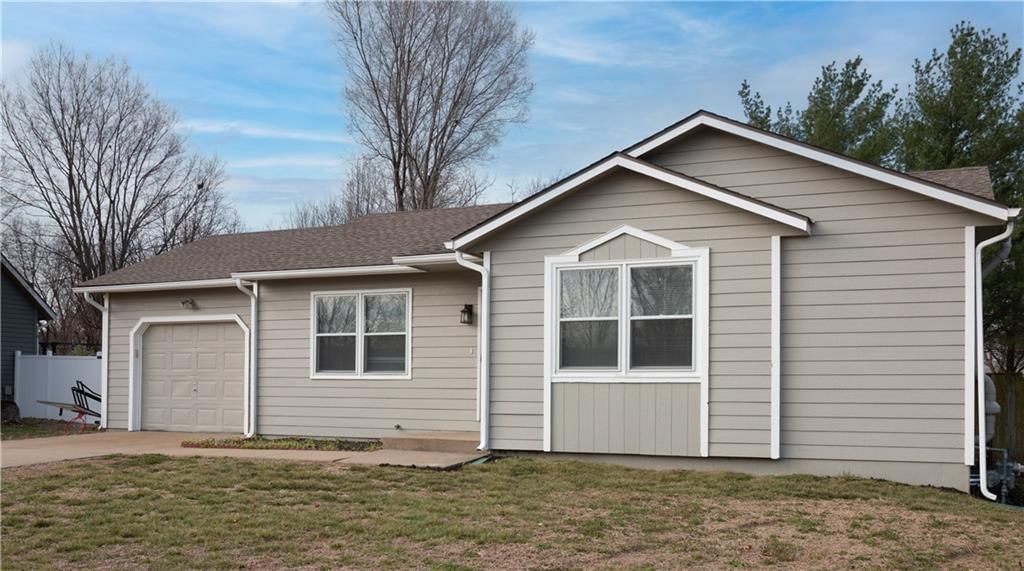 1615 Savage Street — photo 2