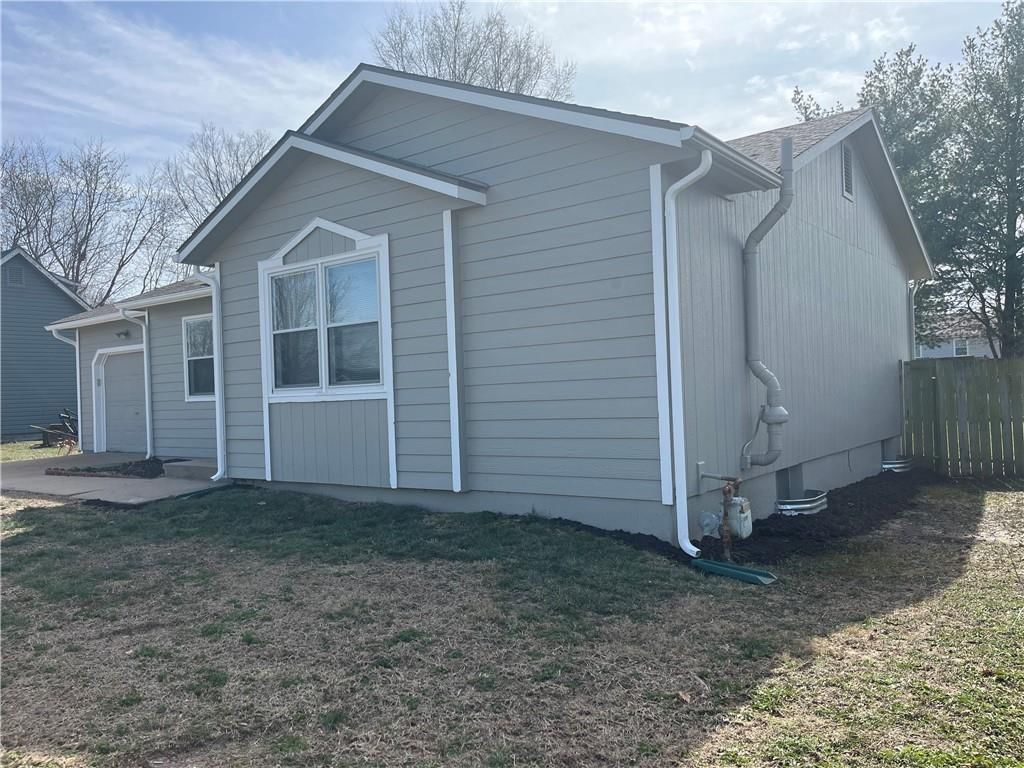 1615 Savage Street — photo 3