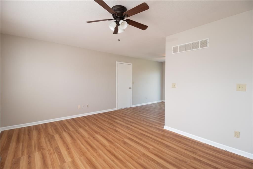 1615 Savage Street — photo 6