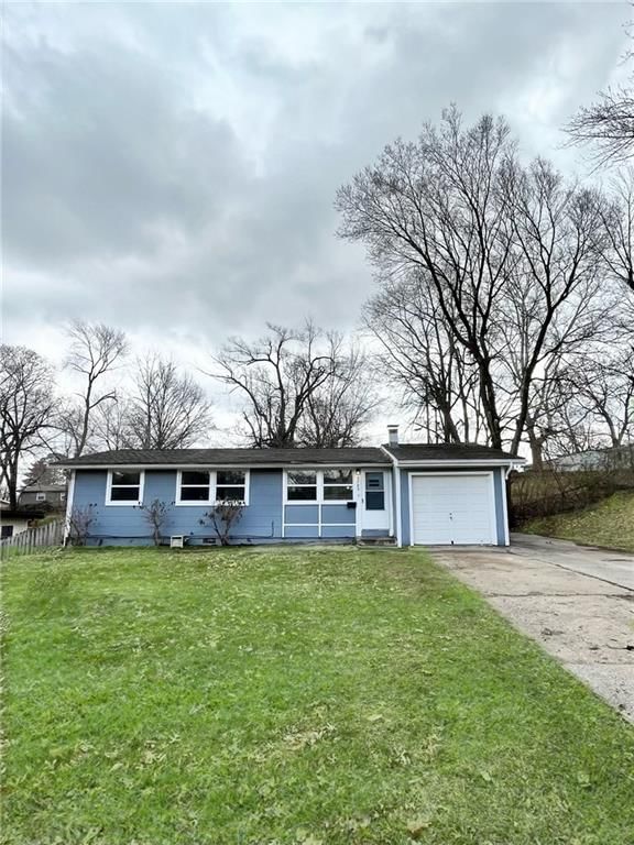5709 N Woodland Avenue — photo 2