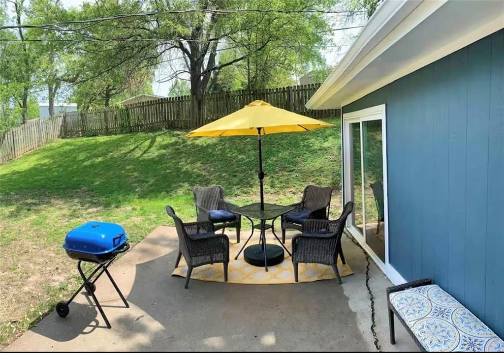 5709 N Woodland Avenue — photo 18