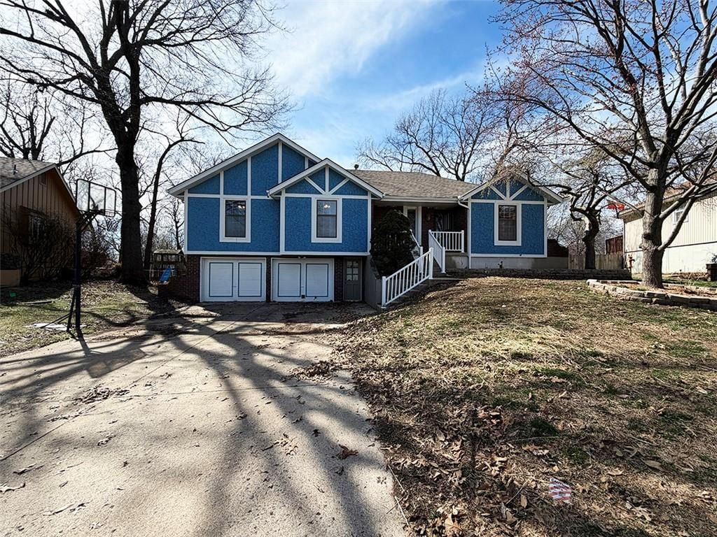 1701 SW White Oak Lane — photo 2