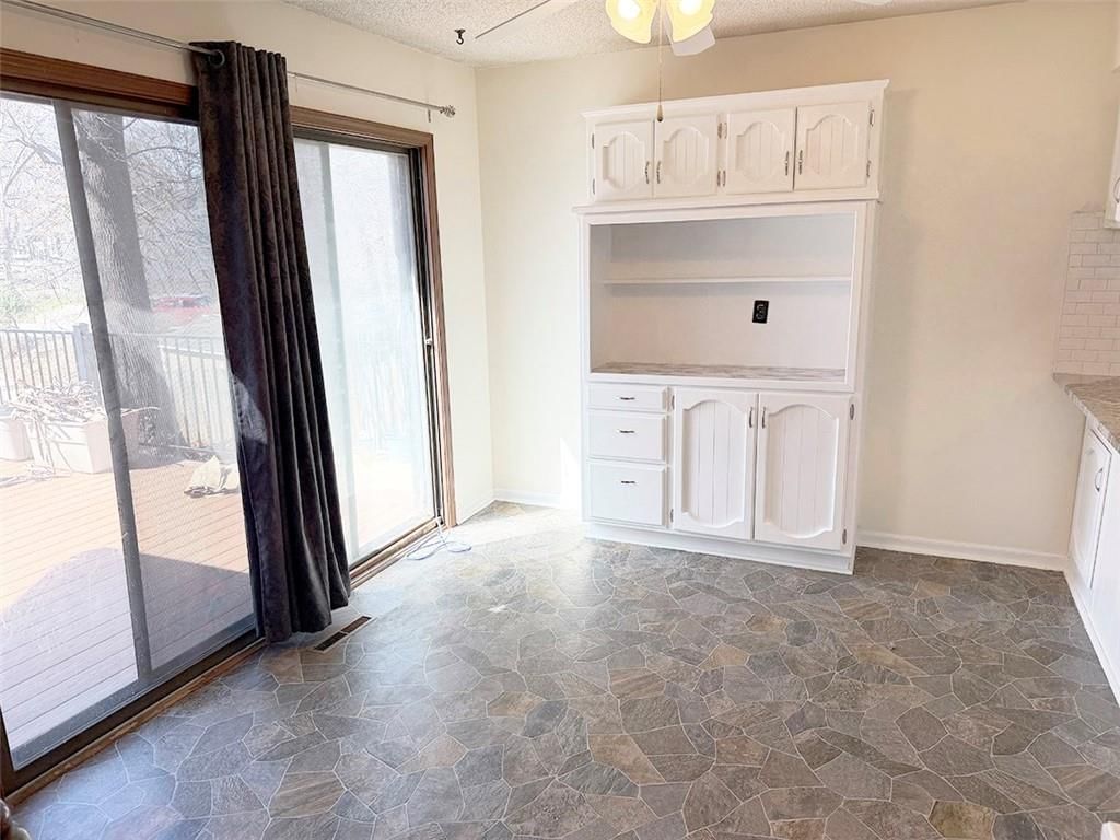 1701 SW White Oak Lane — photo 7