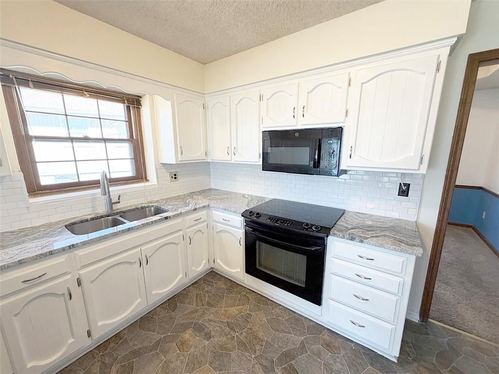 1701 SW White Oak Lane — photo 12