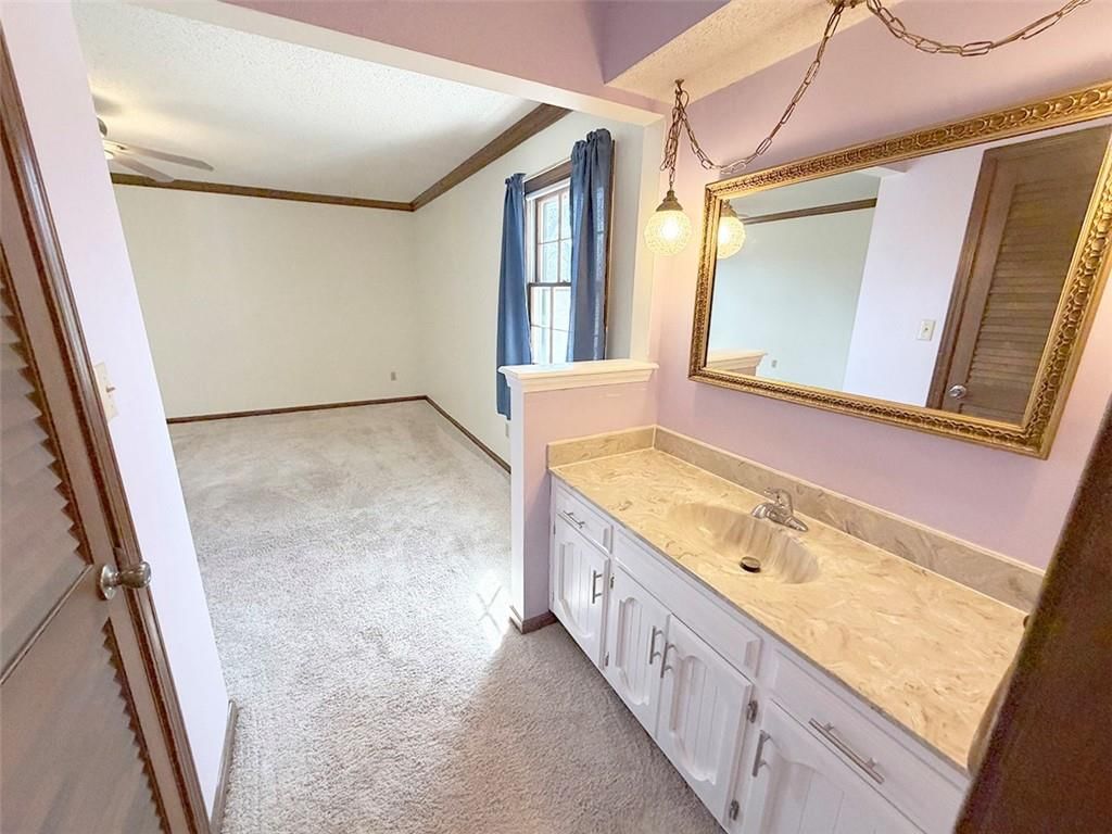 1701 SW White Oak Lane — photo 23