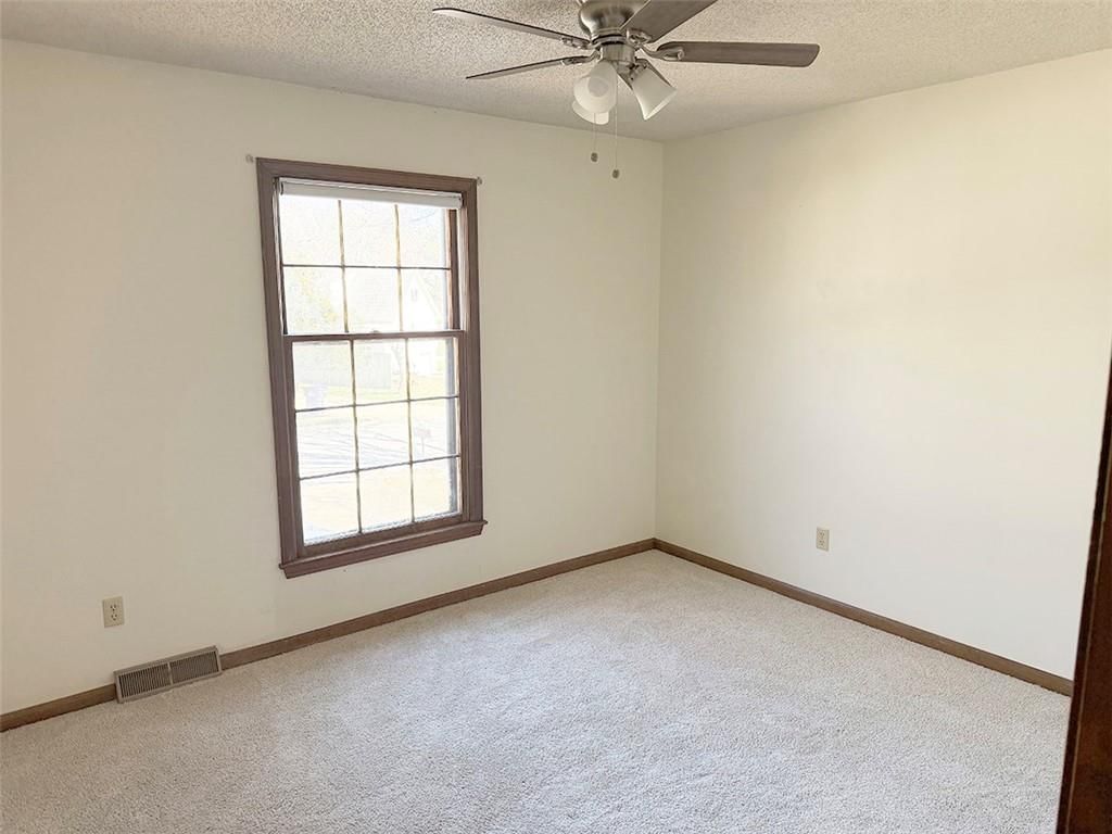 1701 SW White Oak Lane — photo 28