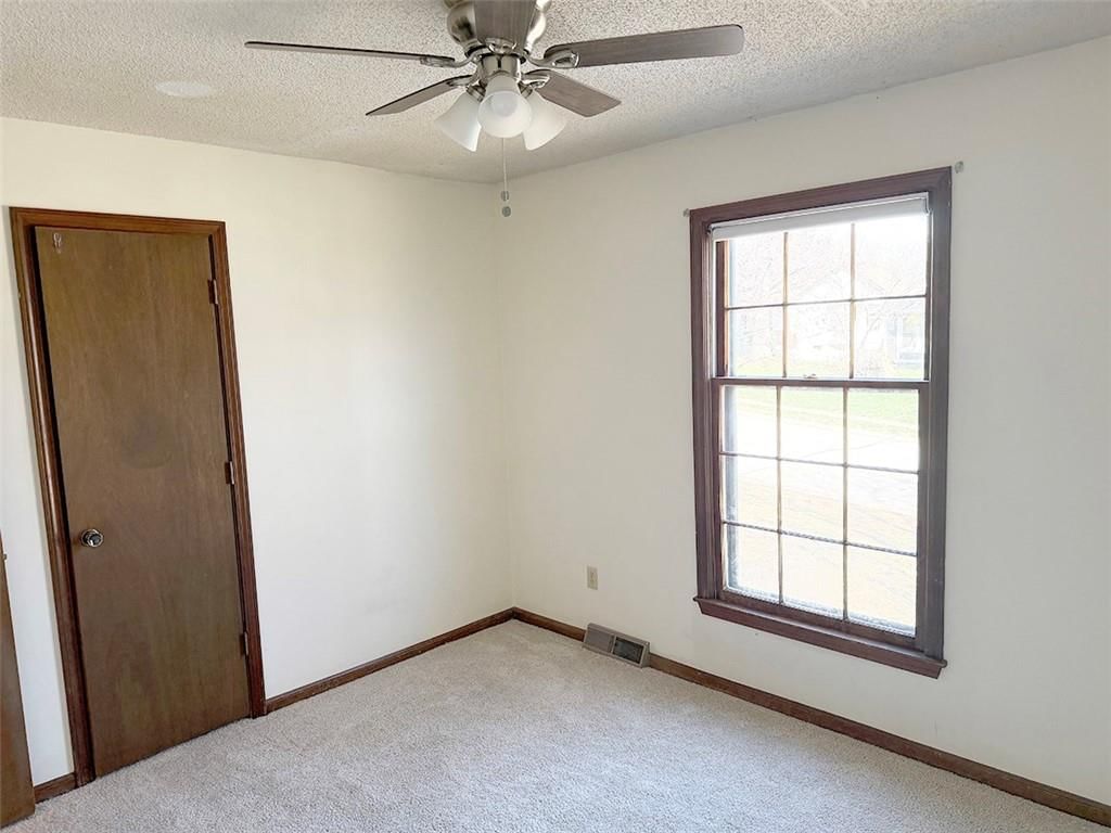 1701 SW White Oak Lane — photo 29
