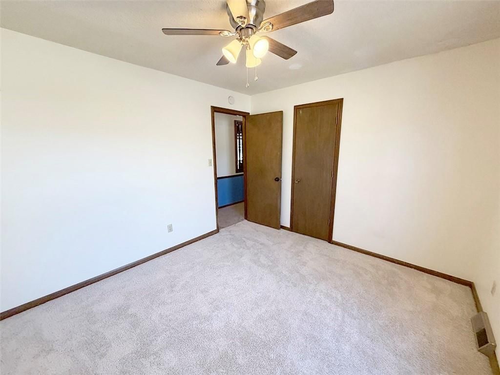 1701 SW White Oak Lane — photo 35