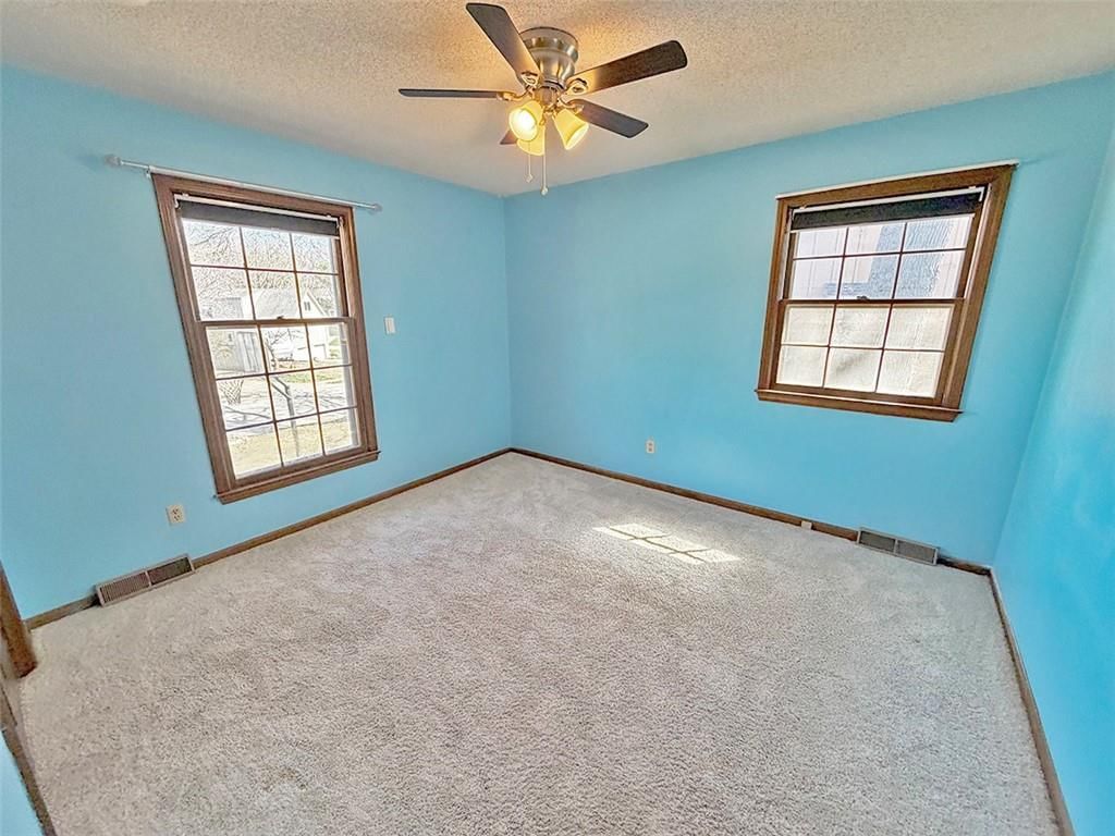 1701 SW White Oak Lane — photo 43