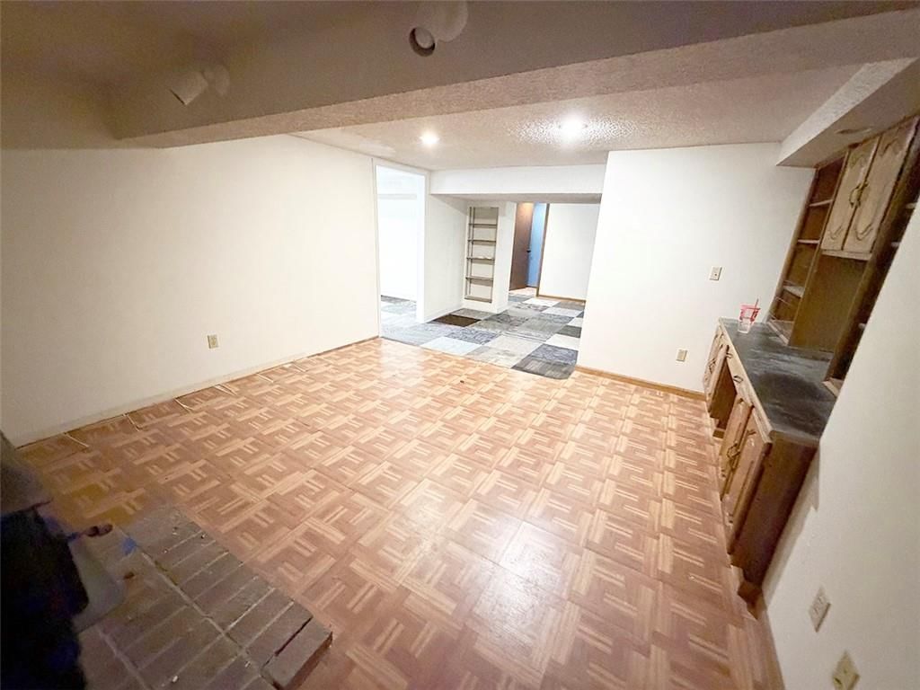 1701 SW White Oak Lane — photo 89